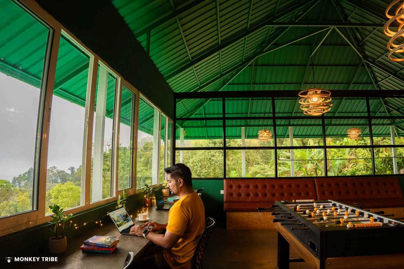 Monkey Tribe Munnar Hostel Exterior photo